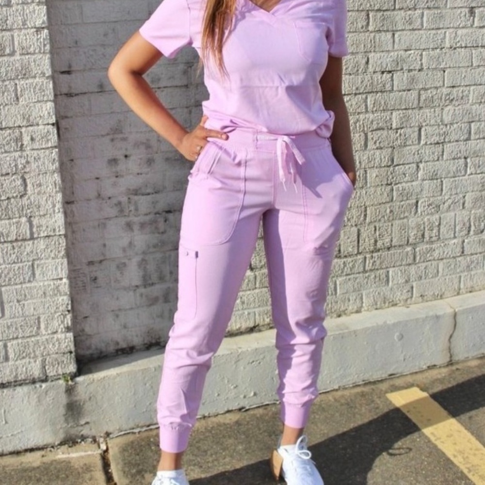 Med Couture pink scrub joggers size XS tall.